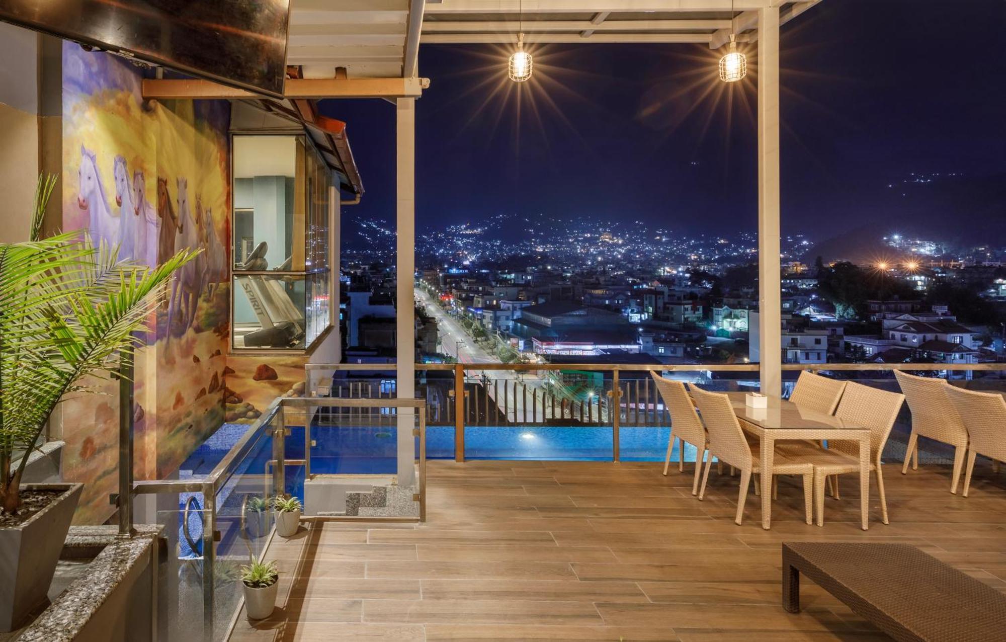 Hotel Sabrina, Kathmandu Buitenkant foto