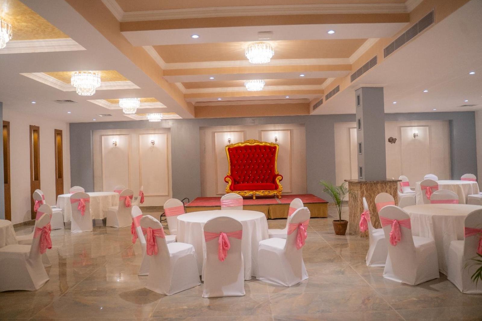 Hotel Sabrina, Kathmandu Buitenkant foto