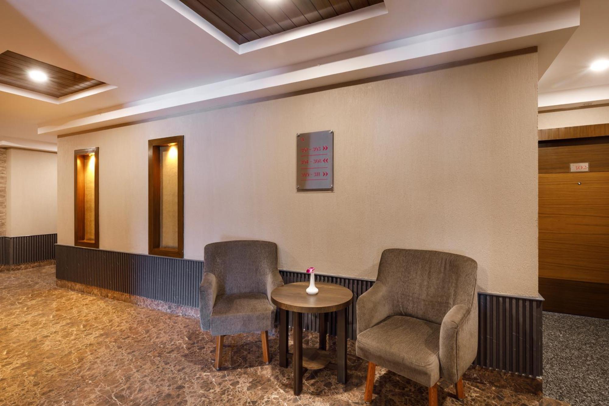 Hotel Sabrina, Kathmandu Buitenkant foto