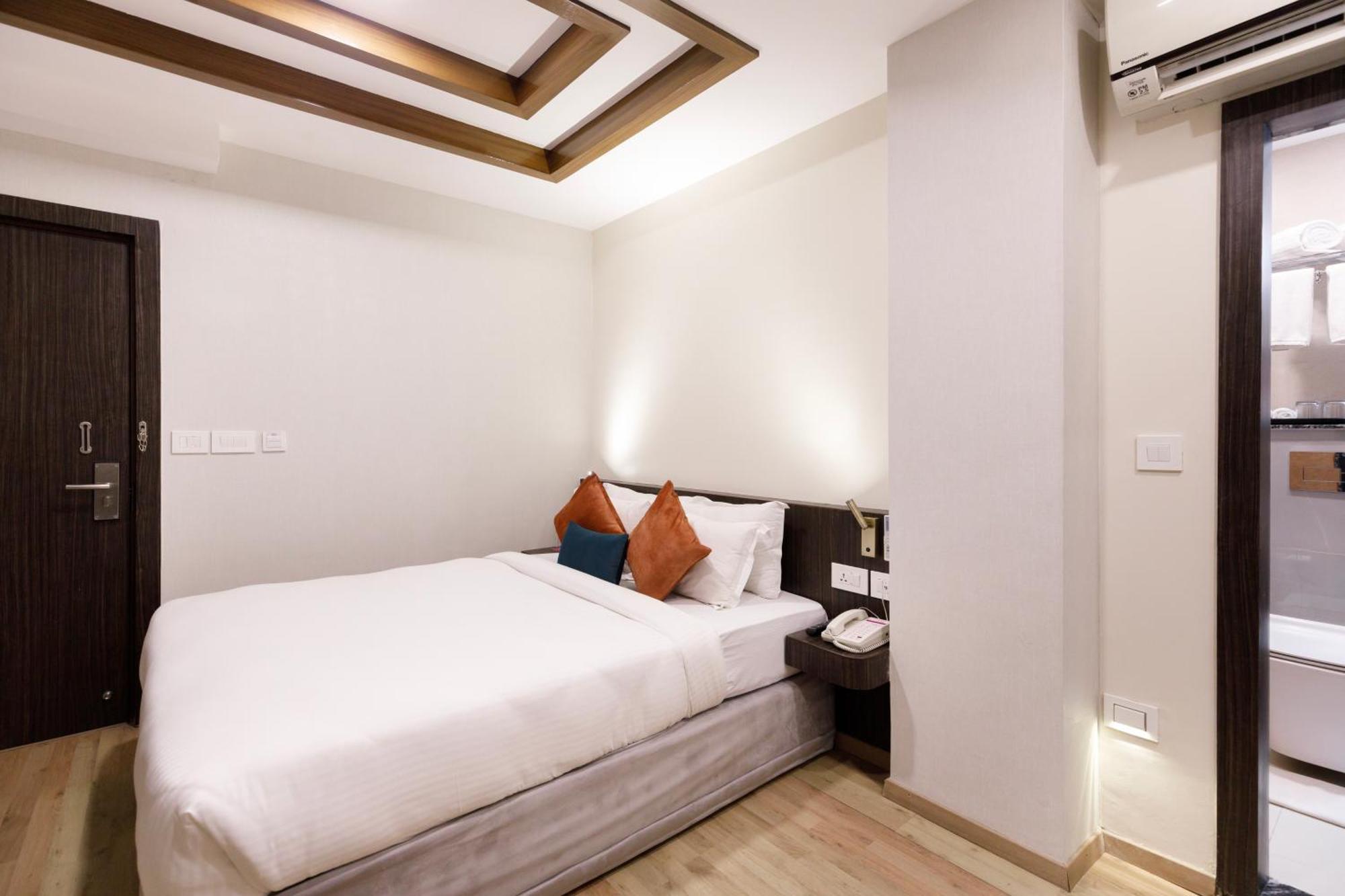 Hotel Sabrina, Kathmandu Buitenkant foto