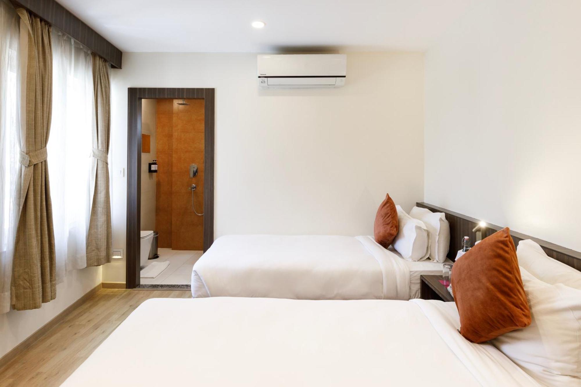 Hotel Sabrina, Kathmandu Buitenkant foto